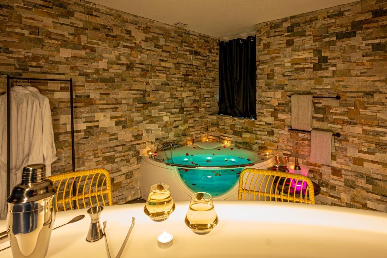 Cocon Relax - Jacuzzi - Cinema Apartment Montbeliard Ngoại thất bức ảnh