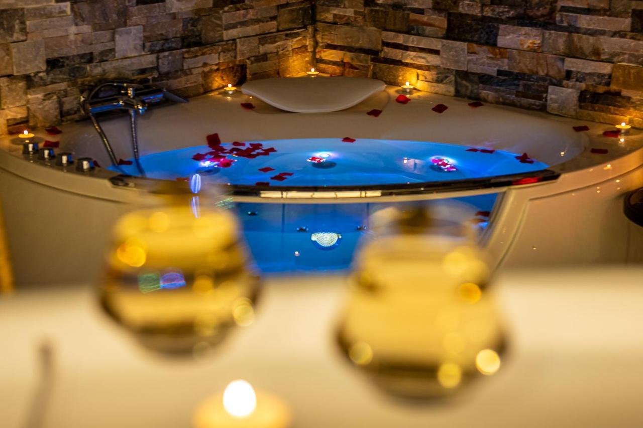 Cocon Relax - Jacuzzi - Cinema Apartment Montbeliard Ngoại thất bức ảnh