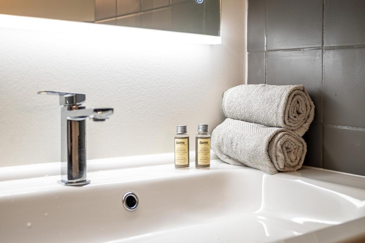 Cocon Relax - Jacuzzi - Cinema Apartment Montbeliard Ngoại thất bức ảnh